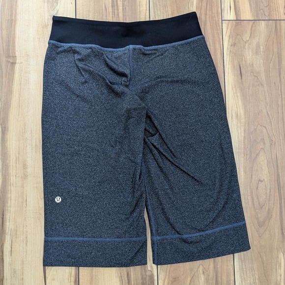 Lululemon Clam Diggers II [6] - Picture 5 of 7